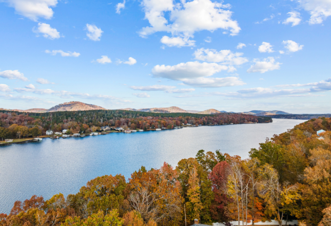 Learn more about High Rock Lake
